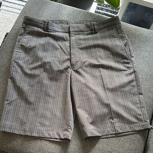 Walter Hagen Men's Tan Checkered Shorts